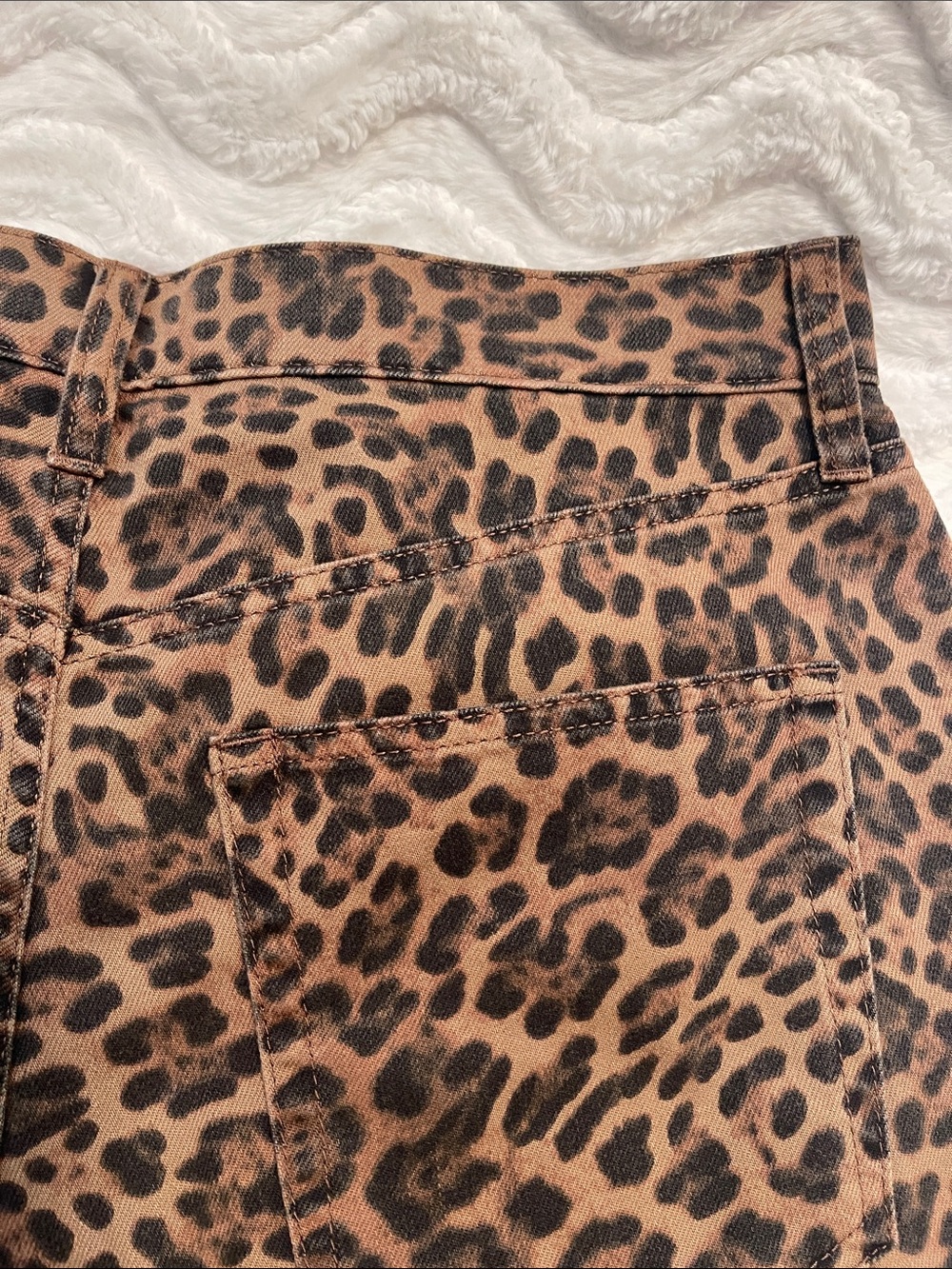 NWT GAP Denim Leopard Longline Shorts - Picture 8 of 15